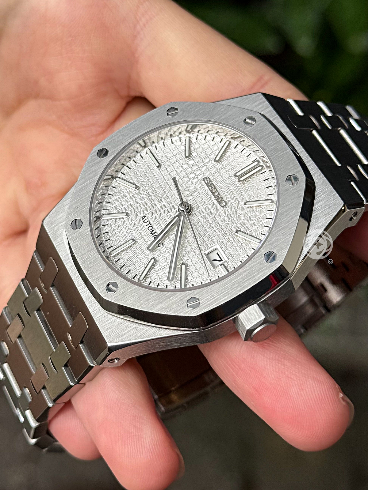 Seikoak – White