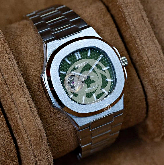 NAUTILUS – OLIVE GREEN OPEN HEART