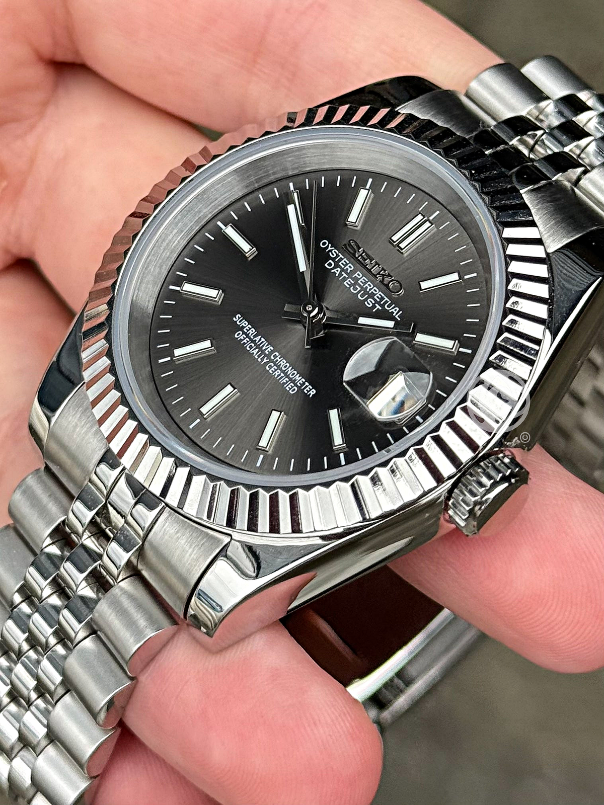 Seikojust – Gray