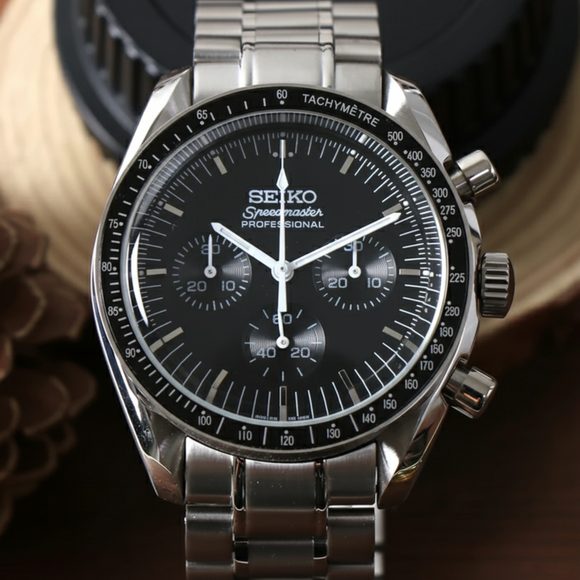 SEIKOMASTER – BLACK