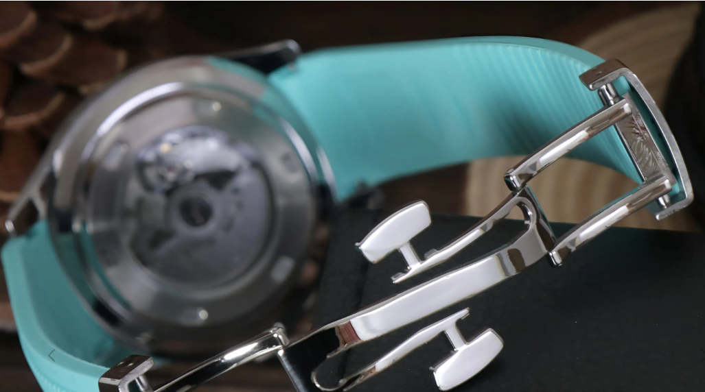 AQUANAUT – TIFFANY