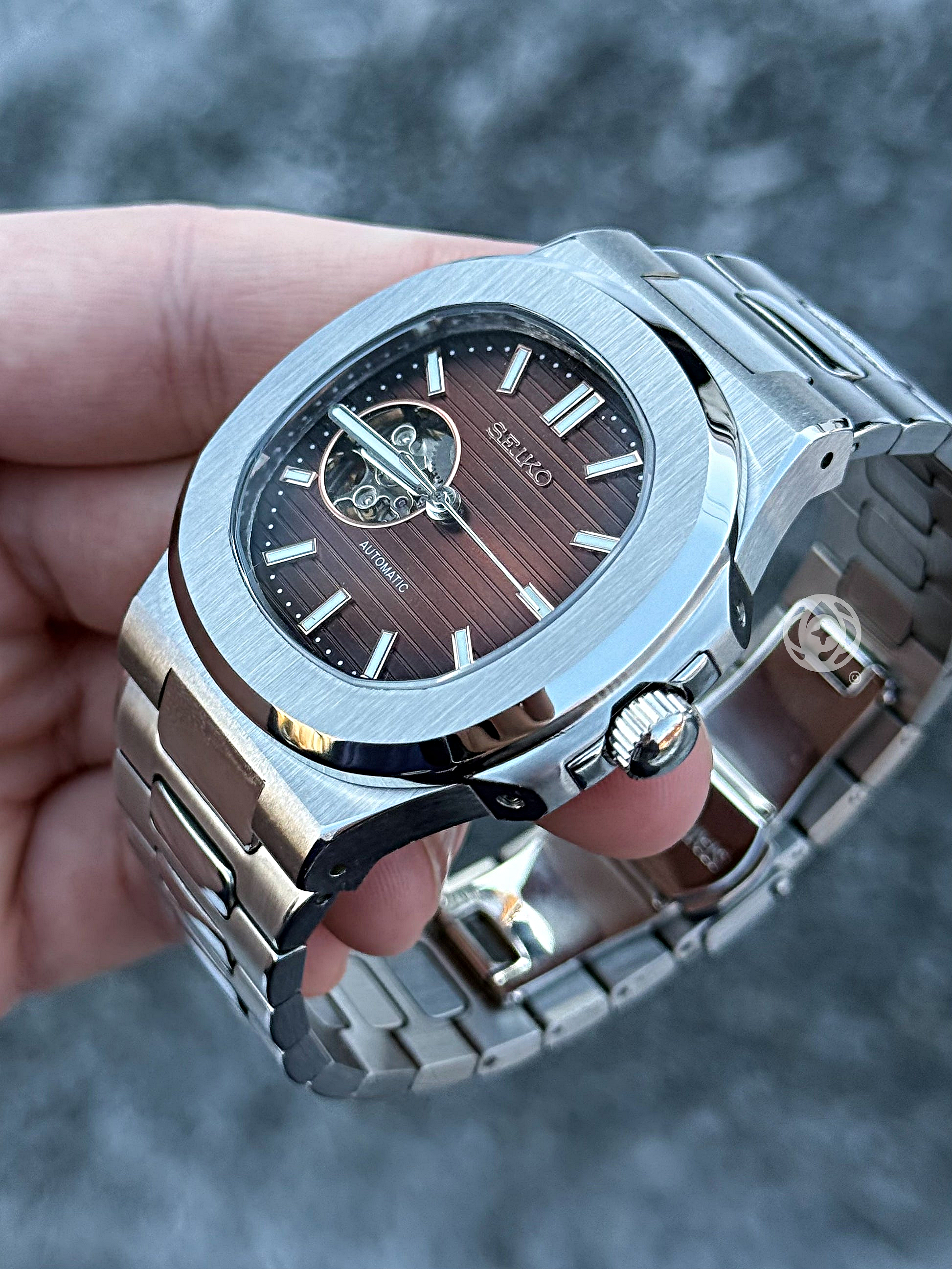 NAUTILUS –  BROWN SILVER OPEN