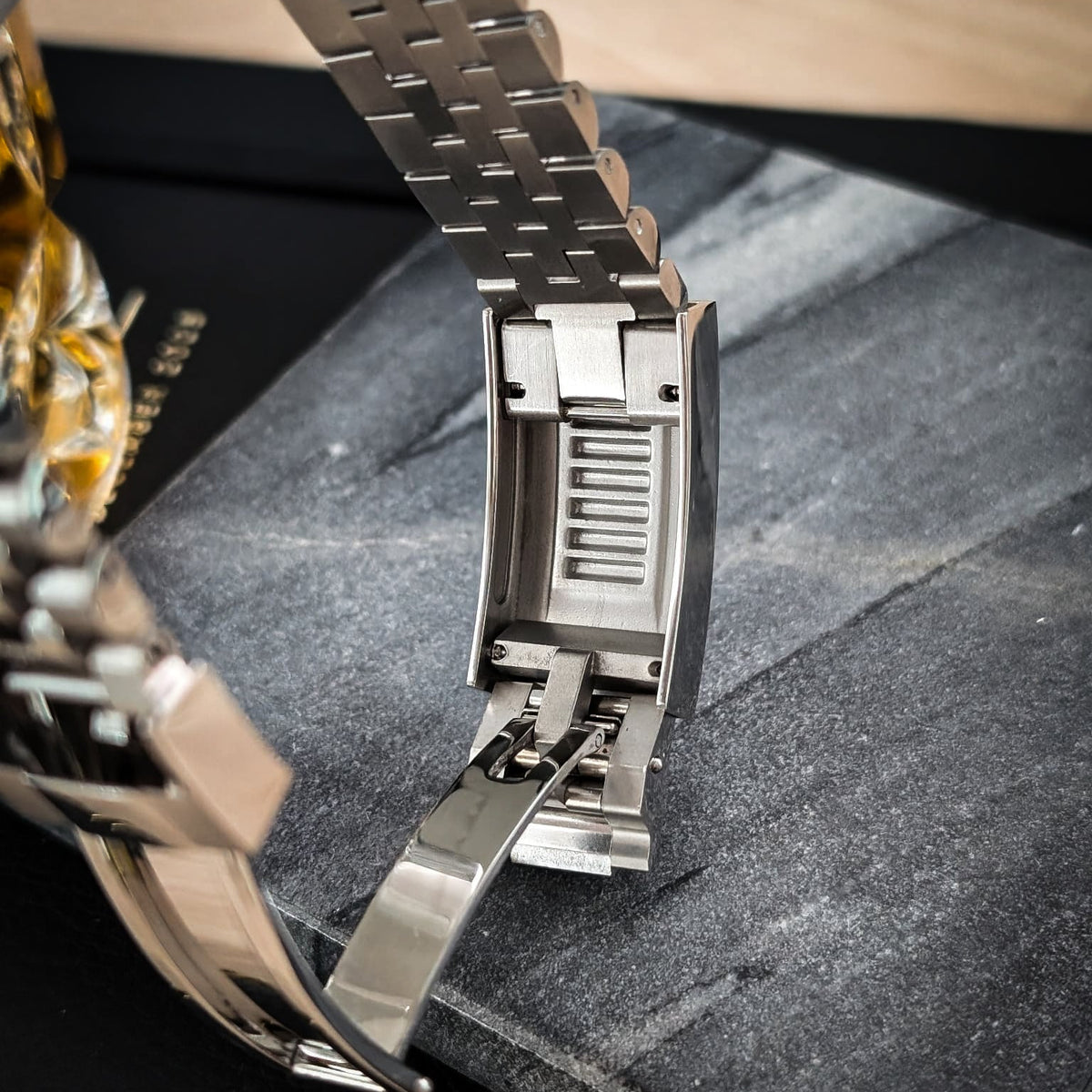 SEITONA – BLACK BAY CHRONO PINK