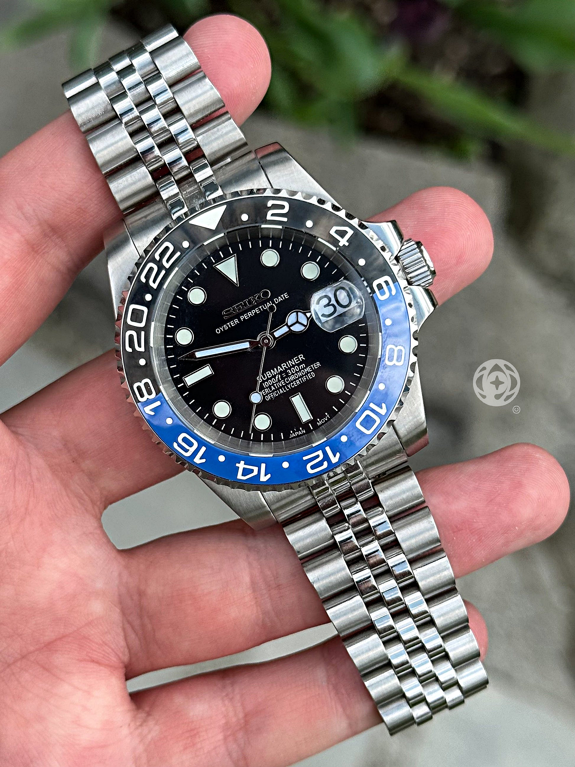 GMT – BATGIRL